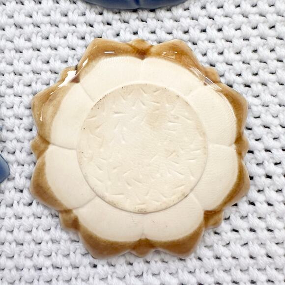 Kotobuki Round Flower Dahlia Crackle Glaze Teabag Plates Set 4 Green Blue Yellow - Picture 7 of 10